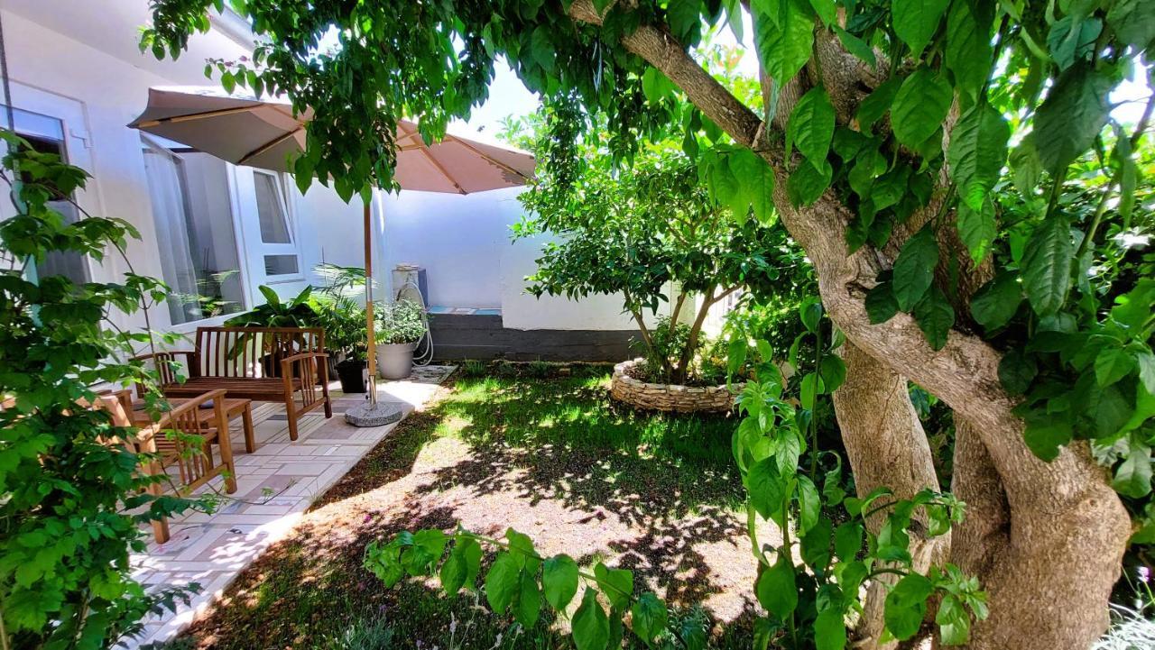 פרמנטורה Holiday Home Zora - Family Vacation House Near Protected Area Of The Nature Park Kamenjak, With Green Yard, Wifi, Air-Con מראה חיצוני תמונה