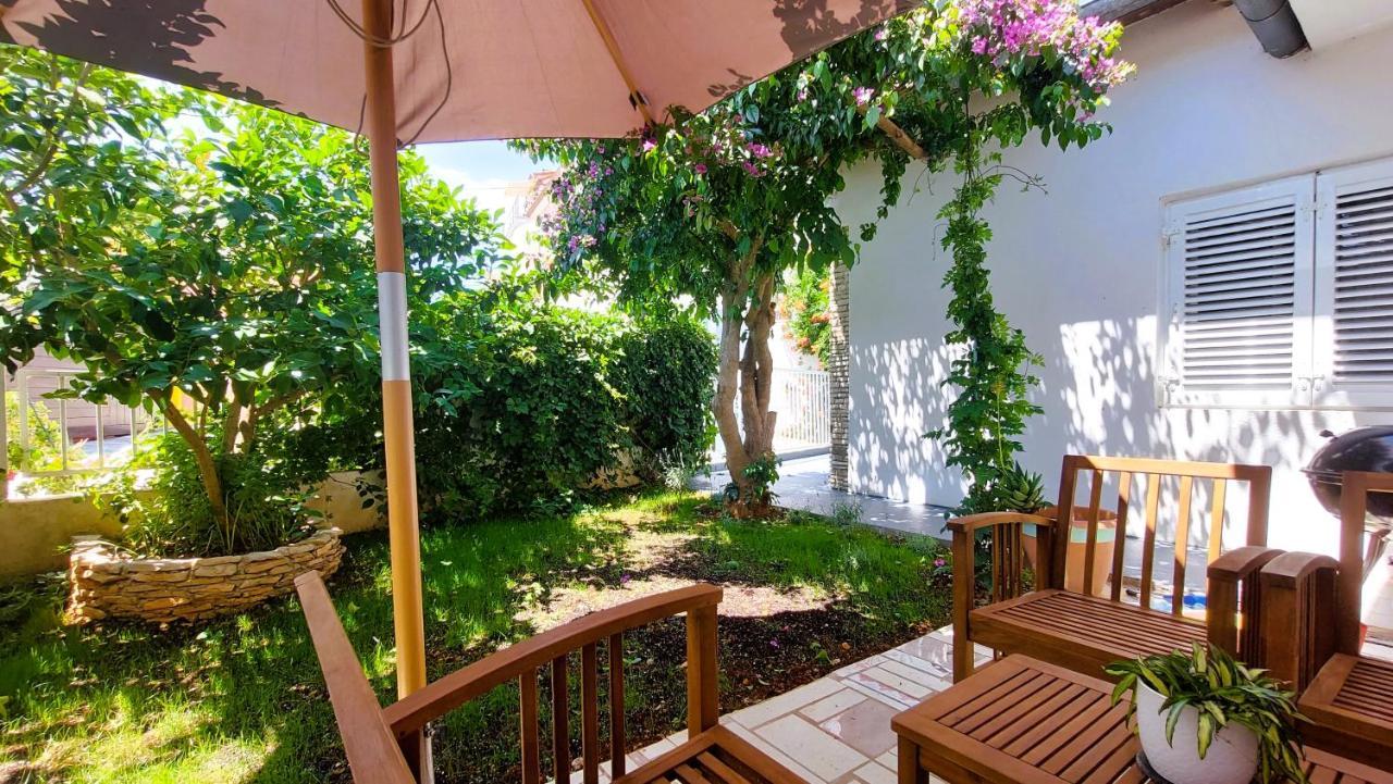 פרמנטורה Holiday Home Zora - Family Vacation House Near Protected Area Of The Nature Park Kamenjak, With Green Yard, Wifi, Air-Con מראה חיצוני תמונה